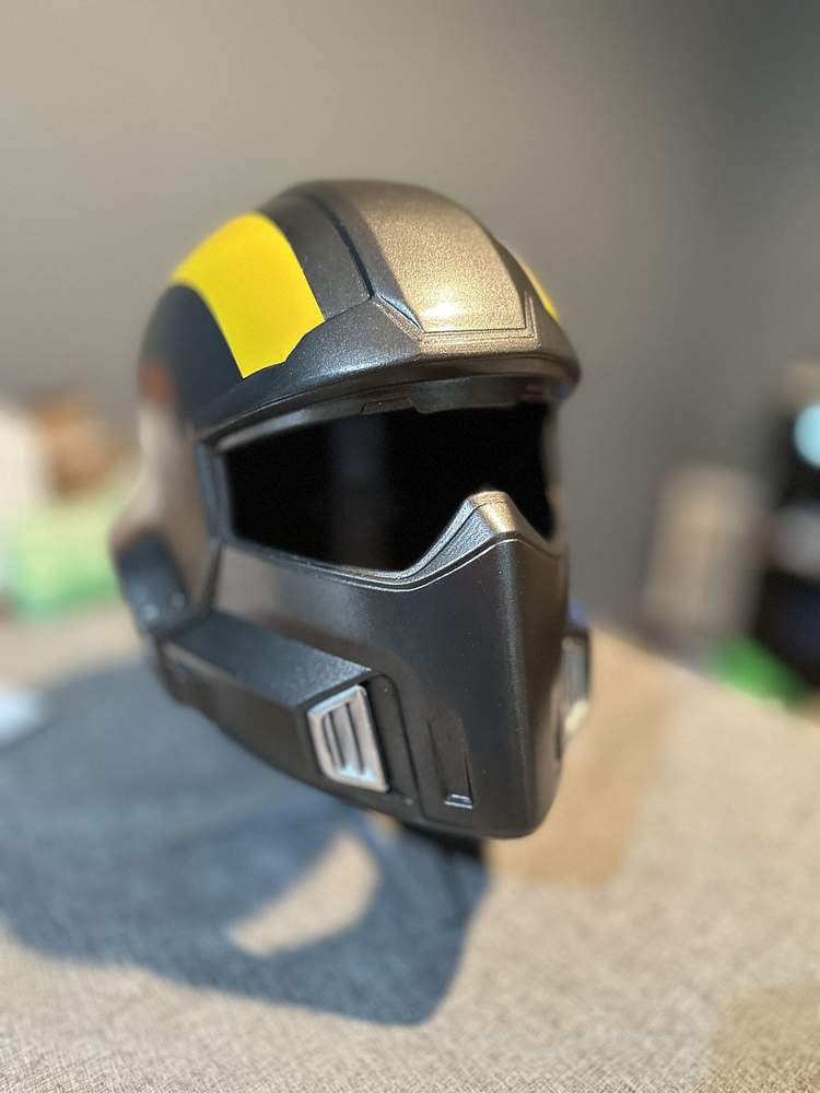 Helldivers 2 Helmet Update: Yellow Stripes Done and Silver Vents Sprayed detail image