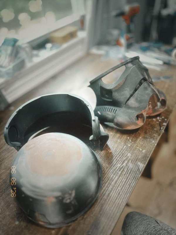 Stormtrooper Helmet Assembly: Glueing the Pieces of an Icon detail image