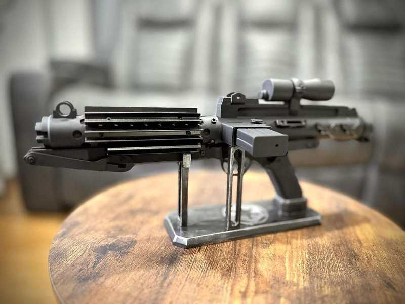 Star Wars E-11 Blaster - Clean RoTJ Version (Display Prop) detail image
