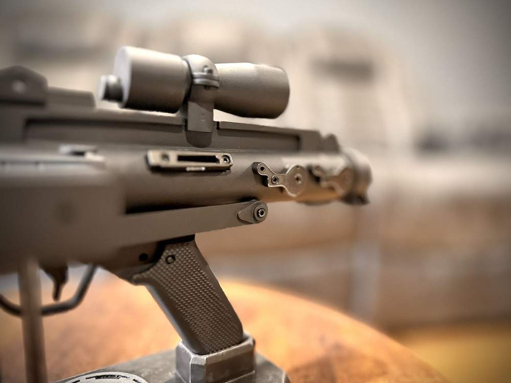 Star Wars E-11 Blaster - Clean RoTJ Version (Display Prop) detail image